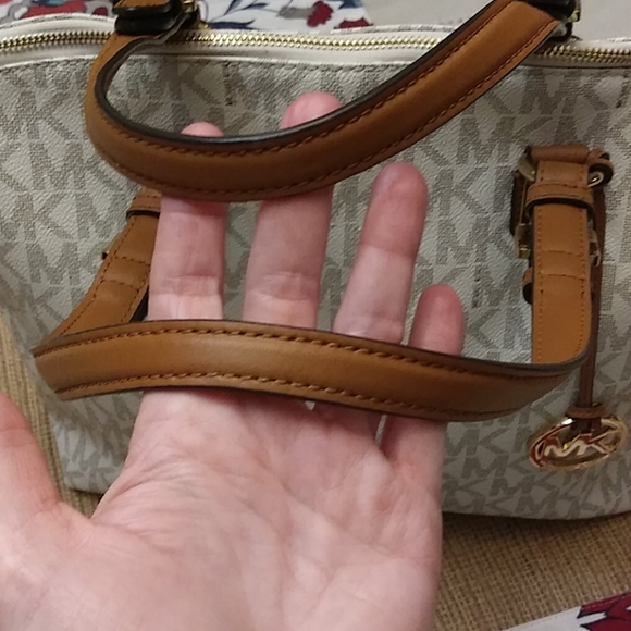 ❤Michael kors purse (NWOT) ❤ - Picture 2 of 8